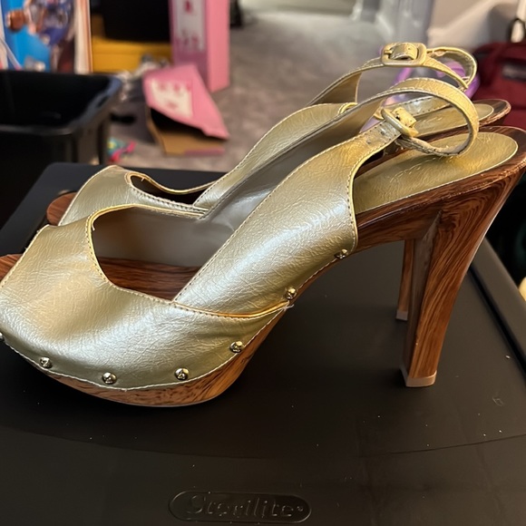 High heels shoes - Picture 4 of 8